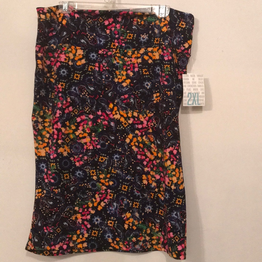 LuLaRoe 2XL Cassie skirt